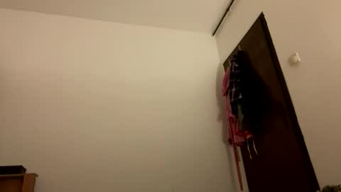 freakyboycrazyon online show from November 15, 10:44 pm