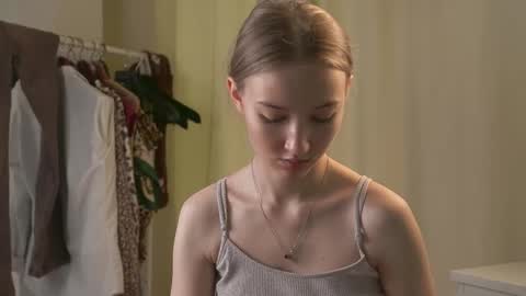 Amy online show from September 11, 4:25 am