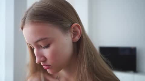 Amy online show from September 13, 4:37 am