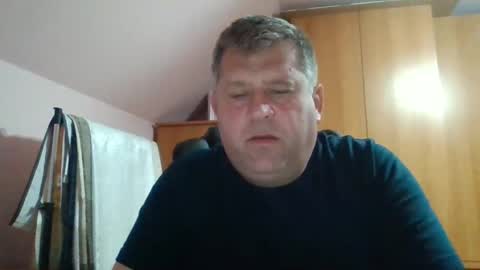 freeboy80180 online show from October 17, 5:17 pm