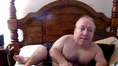 Cute Lil Man online show from April 19, 6:03 am