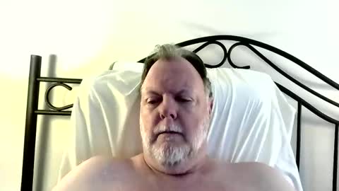 Snapshot of freespirit1642 chatting on October 28, 1:12 pm freespirit1642 online show from October 28, 1:12 pm