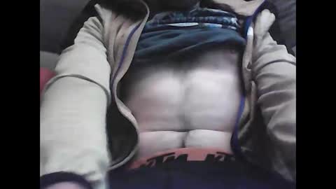 Snapshot of frencheeboy chatting on February 17, 6:17 pm frencheeboy online show from February 17, 6:17 pm