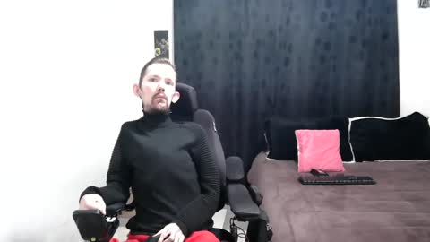 Snapshot of frenchroulette chatting on March 2, 9:53 am Thomas y Sophia online show from March 2, 9:53 am