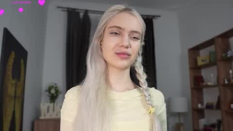 Freya online show from March 20, 7:41 pm