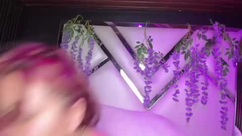 Freya online show from July 1, 3:59 am