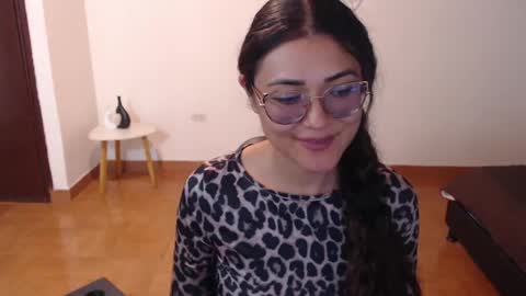 freyarouge online show from May 31, 11:50 pm