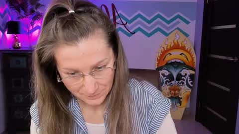 Frida Tander online show from March 3, 9:11 am