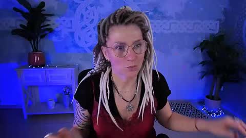 Frida Tander online show from April 26, 5:16 am