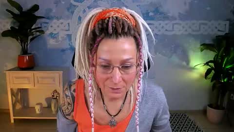 Frida Tander online show from February 3, 6:40 am