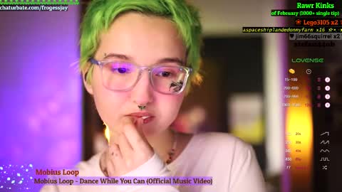   Jaywise Frogfoot  online show from February 22, 11:35 pm