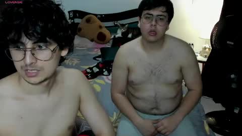 uwu online show from April 15, 3:43 am