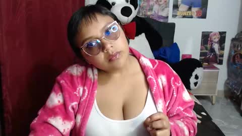 Mia and Gary  online show from February 19, 2:11 am