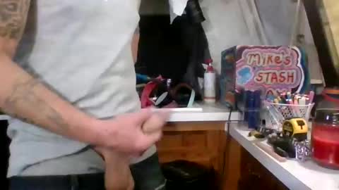 me online show from December 14, 1:38 pm