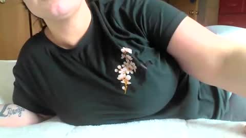 Linnys Palace online show from February 17, 6:06 pm