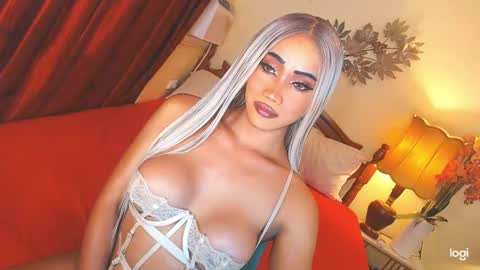 Maddonna online show from April 8, 6:44 pm