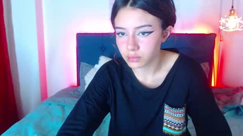 FIRE AND FOX online show from March 6, 10:58 pm