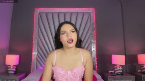 Gabbybale  online show from October 25, 12:17 pm