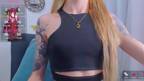 Snapshot of gabbyhills_ chatting on September 20, 12:24 am Gabby online show from September 20, 12:24 am