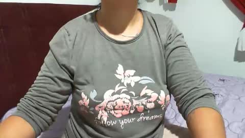 gaby  layla online show from April 17, 12:13 am