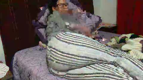 Snapshot of gabibrasil chatting on October 17, 1:09 am gaby layla online show from October 17, 1:09 am