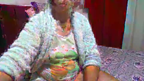 Snapshot of gabibrasil chatting on October 19, 9:52 pm gaby layla online show from October 19, 9:52 pm