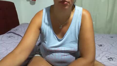 gaby  layla online show from February 3, 10:25 pm