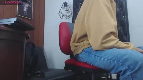 Snapshot of gaboreyes1 chatting on February 3, 3:42 am Gabo online show from February 3, 3:42 am