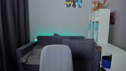 Snapshot of gabri_baby chatting on October 19, 8:35 pm The next stream in car 1 december 10pm time in France online show from October 19, 8:35 pm