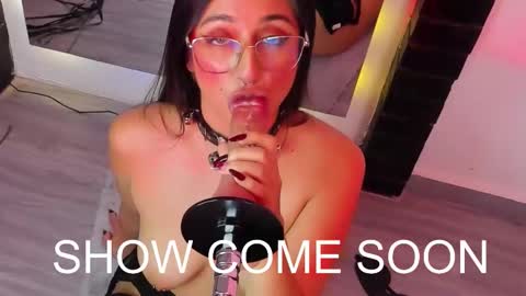 Gabriela Kassi online show from October 19, 11:37 am