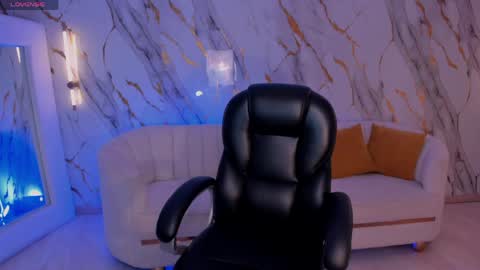 Gabriella Lee online show from May 6, 3:34 am