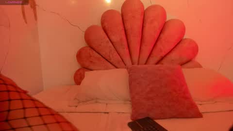 Gaby Owens  online show from March 18, 9:53 pm