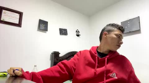 gadiel_sex online show from April 18, 8:38 am