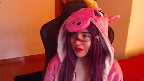 Kate 3 online show from April 3, 8:05 pm