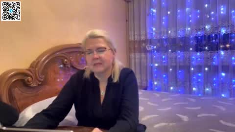 galatea_2025 online show from November 2, 5:02 pm