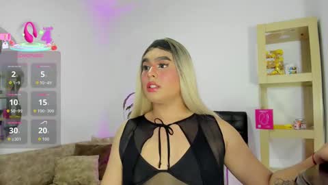 Snapshot of galateats chatting on September 13, 2:14 am laura bonnet online show from September 13, 2:14 am