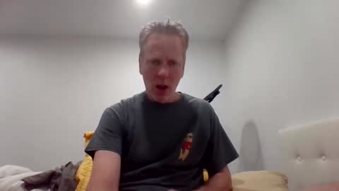 gamerboy200 online show from April 1, 2:23 am