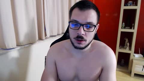 GangstaLover online show from January 11, 5:35 am