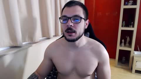 GangstaLover online show from April 1, 3:29 am