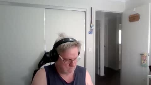 loseraussie online show from June 8, 2:45 am