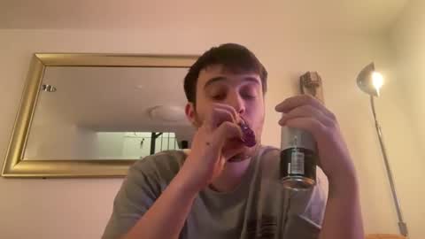 Snapshot of gargoyle_blog chatting on January 11, 6:56 am Gargoyle online show from January 11, 6:56 am