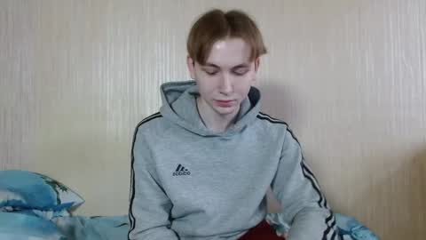Snapshot of gary_snail33257 chatting on October 25, 7:08 am meow online show from October 25, 7:08 am