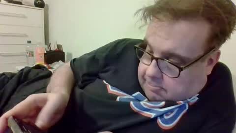 Gary online show from April 21, 2:51 am