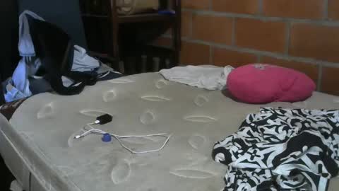 Snapshot of gattitosexy_95 chatting on February 4, 8:59 pm gattitosexy_95 online show from February 4, 8:59 pm