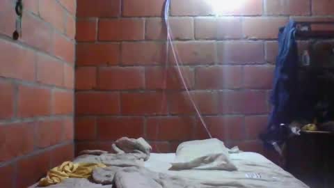 Snapshot of gattitosexy_95 chatting on December 12, 12:38 am gattitosexy_95 online show from December 12, 12:38 am