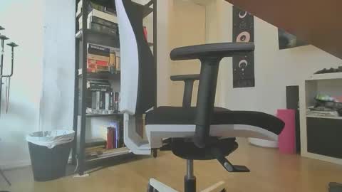 gaymer_play online show from January 2, 10:26 am