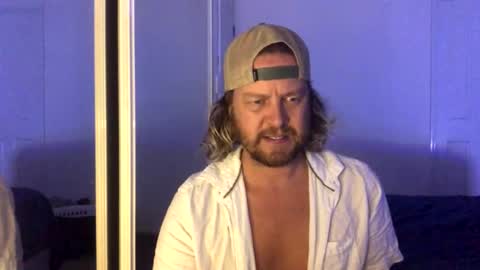 gcsurfer81 online show from November 27, 11:07 am