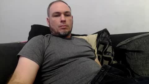 Snapshot of geddes4 chatting on October 31, 12:00 am SIR online show from October 31, 12:00 am