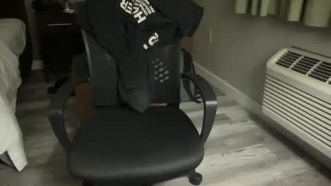 geeemoney online show from March 7, 6:46 am