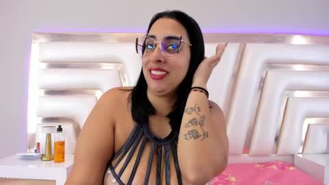 Delicious Curvy online show from March 28, 1:34 pm